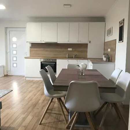 Relax Komfortlak Gárdony